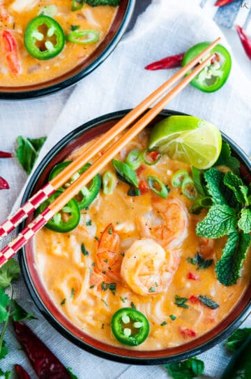 Thai Coconut Curry Shrimp Noodle Soup - Aberdeen's Kitchen