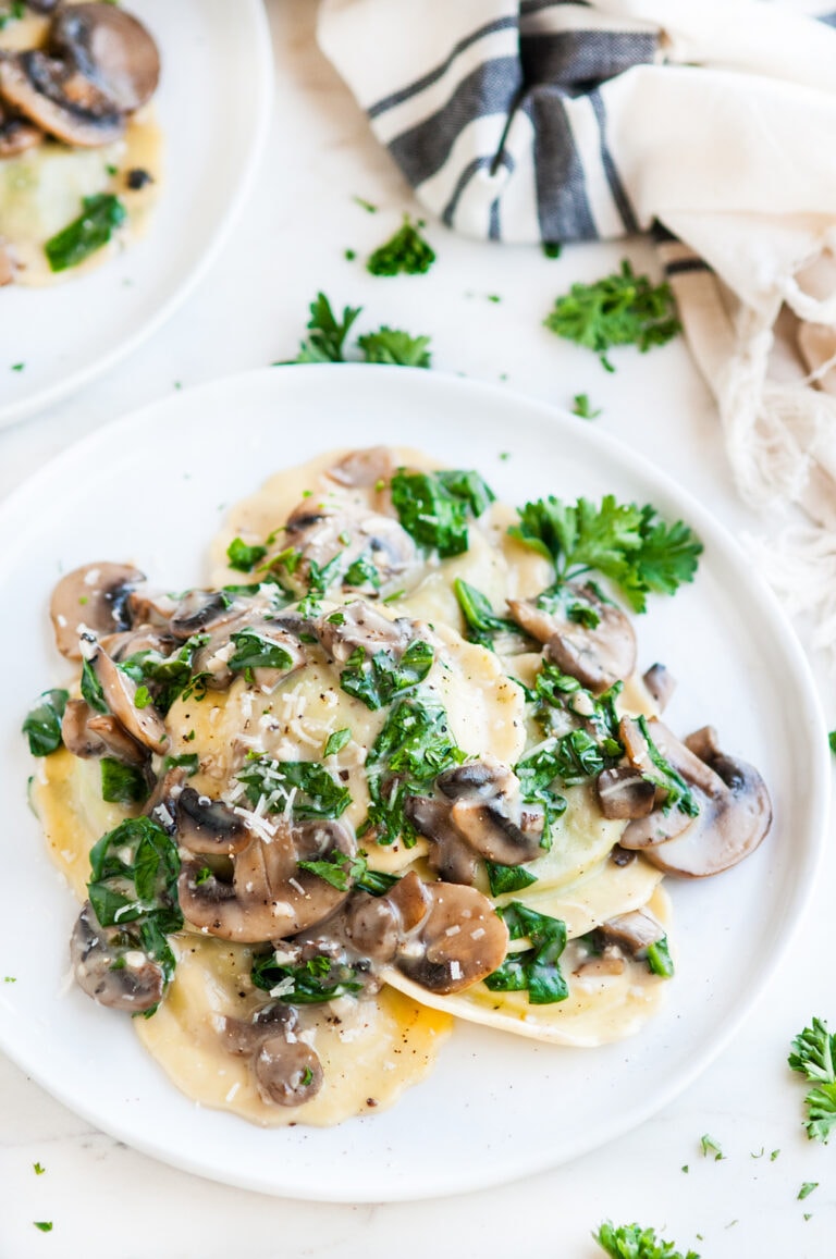 Creamy White Wine Mushroom Spinach Ravioli - Aberdeen's Kitchen