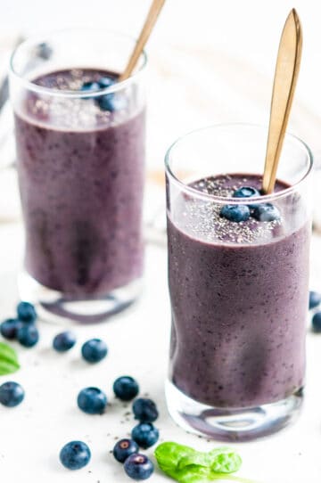 Blueberry Spinach Smoothie - Aberdeen's Kitchen