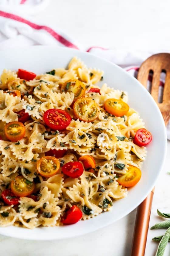 Creamy Goat Cheese Spinach Pasta - Aberdeen's Kitchen