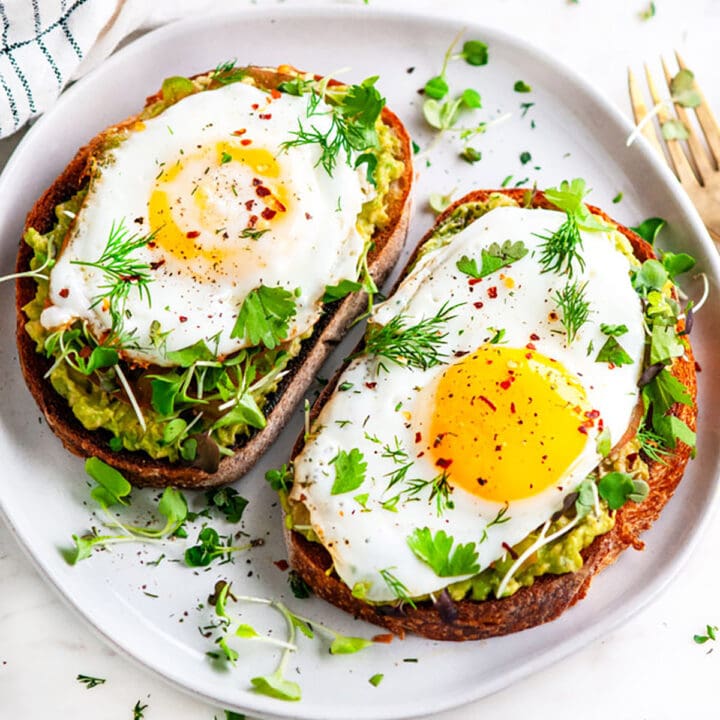 Avocado Egg Breakfast Toast - Aberdeen's Kitchen