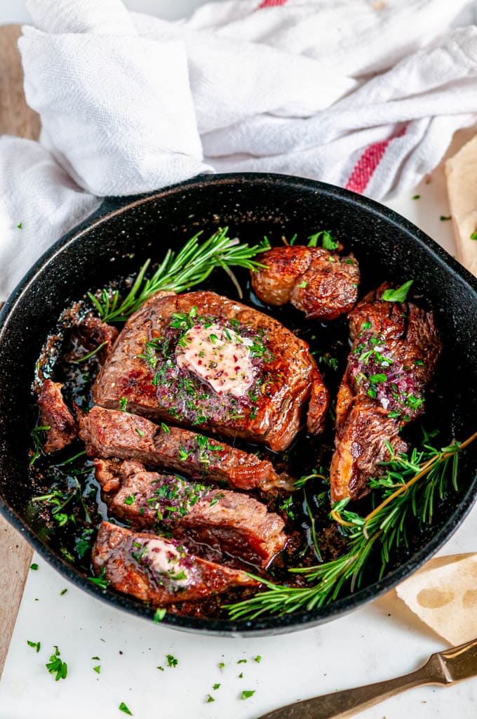 Cast Iron Skillet Steak with Red Wine Sauce
