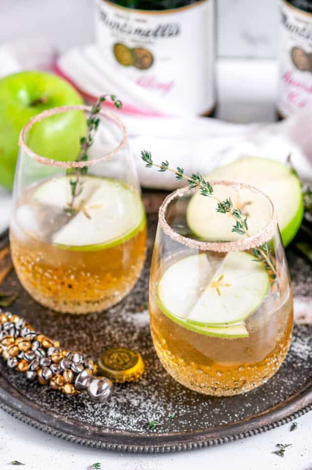 Sparkling Apple Cider Gin Cocktail - Aberdeen's Kitchen