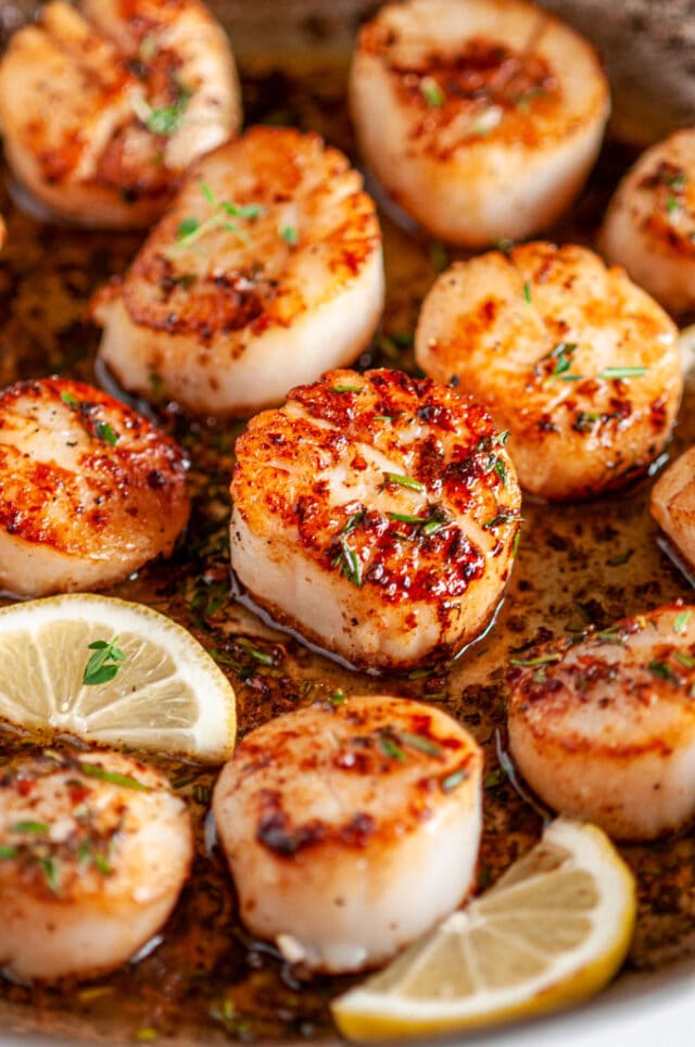 Pan Seared Lemon Garlic Butter Scallops - Aberdeen's Kitchen