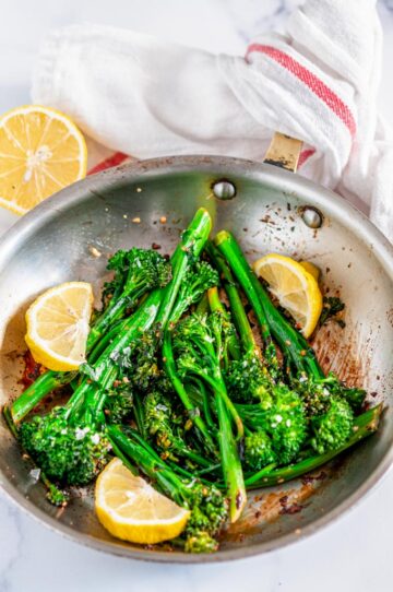 Quick And Easy Lemon Garlic Broccolini - Aberdeen's Kitchen