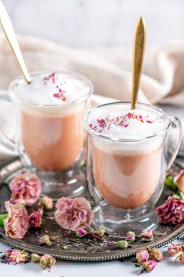 Rose Bud Earl Grey Tea Latte - Aberdeen's Kitchen