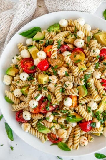 Caprese Pesto Pasta Salad - Aberdeen's Kitchen