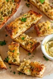 Herbed Butter Garlic Bread - Aberdeen's Kitchen